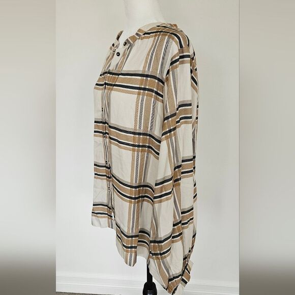 Tops - Nwt part two neutral checker top